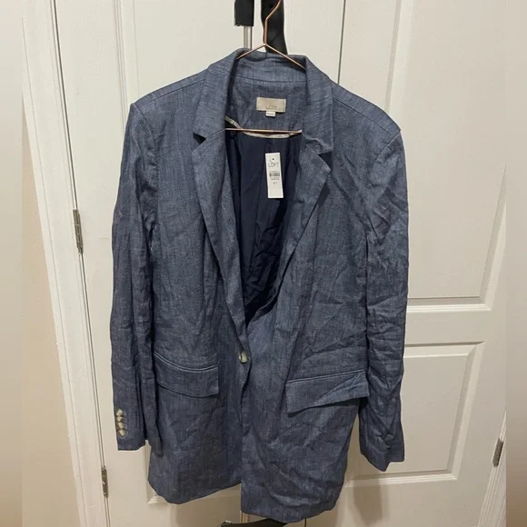 Loft. Boyfriend Blazer. NWT. - Picture 2 of 5